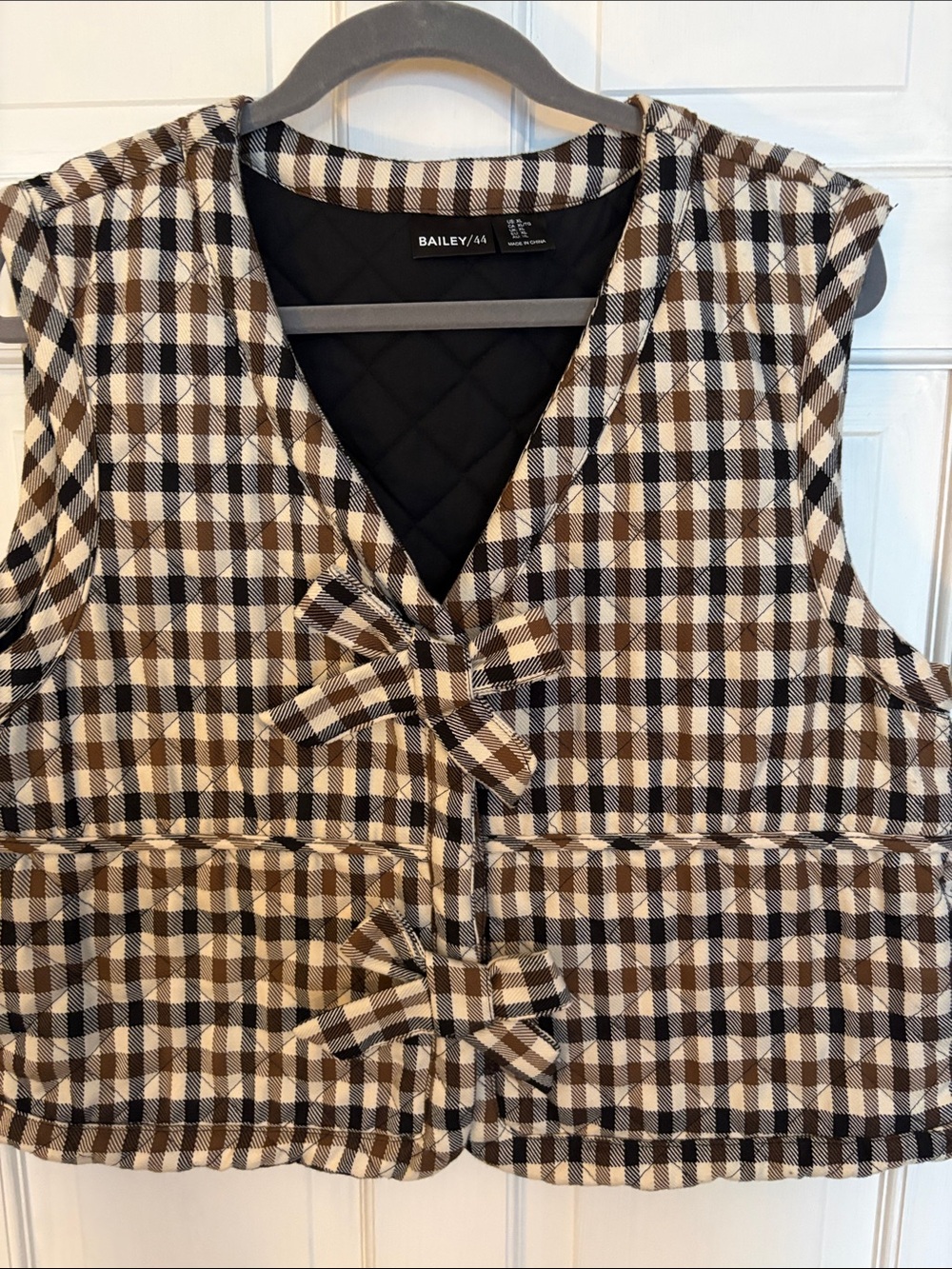 Bailey / 44 Black and Brown Plaid Sleeveless quilted Vest with Bow Detail xl bn